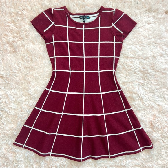 Maroon top and checkered skirt with fancy patch main image 0